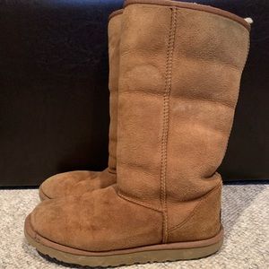 Tall chestnut uggs! Lightly worn